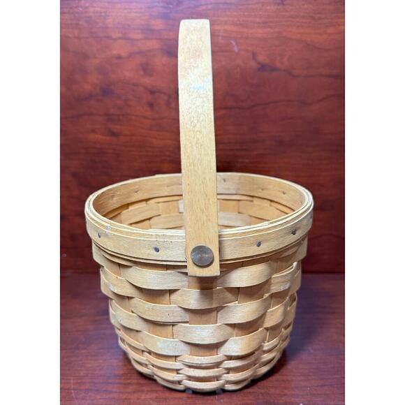 1995 LONGABERGER Medium Fruit Basket Swing Handle Inverted Bottom USA - Picture 2 of 8